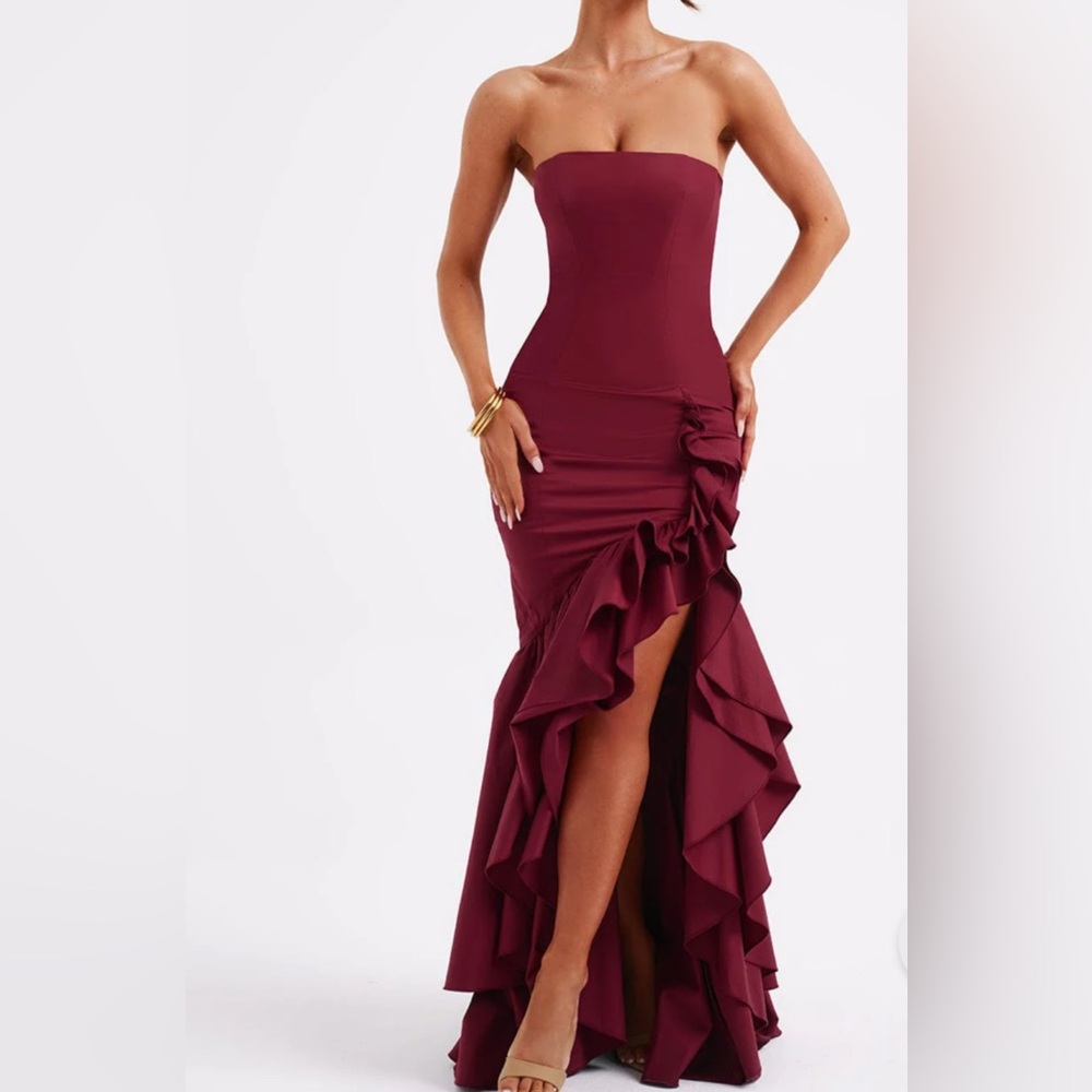 Chic Strapless Burgundy High-Low Dress